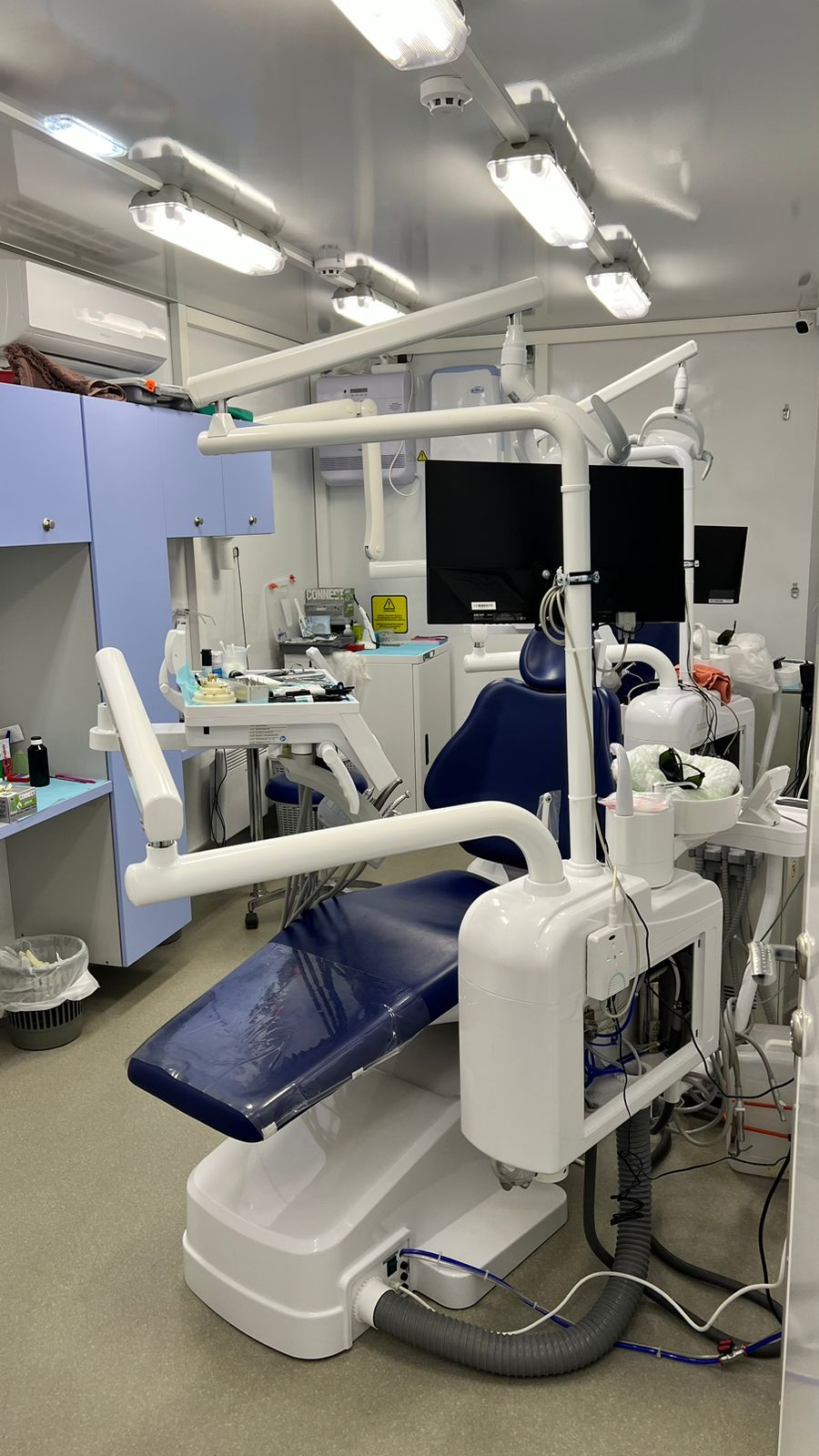 Передвижной стоматологический комплекс на территории производственной площадки организовало АО «Хиагда»