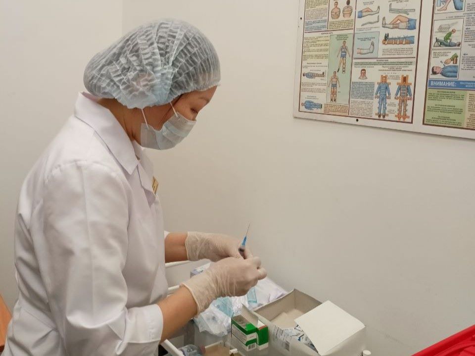 В МБУ «Горсвет» вакцинировали сотрудников против клещевого энцефалита