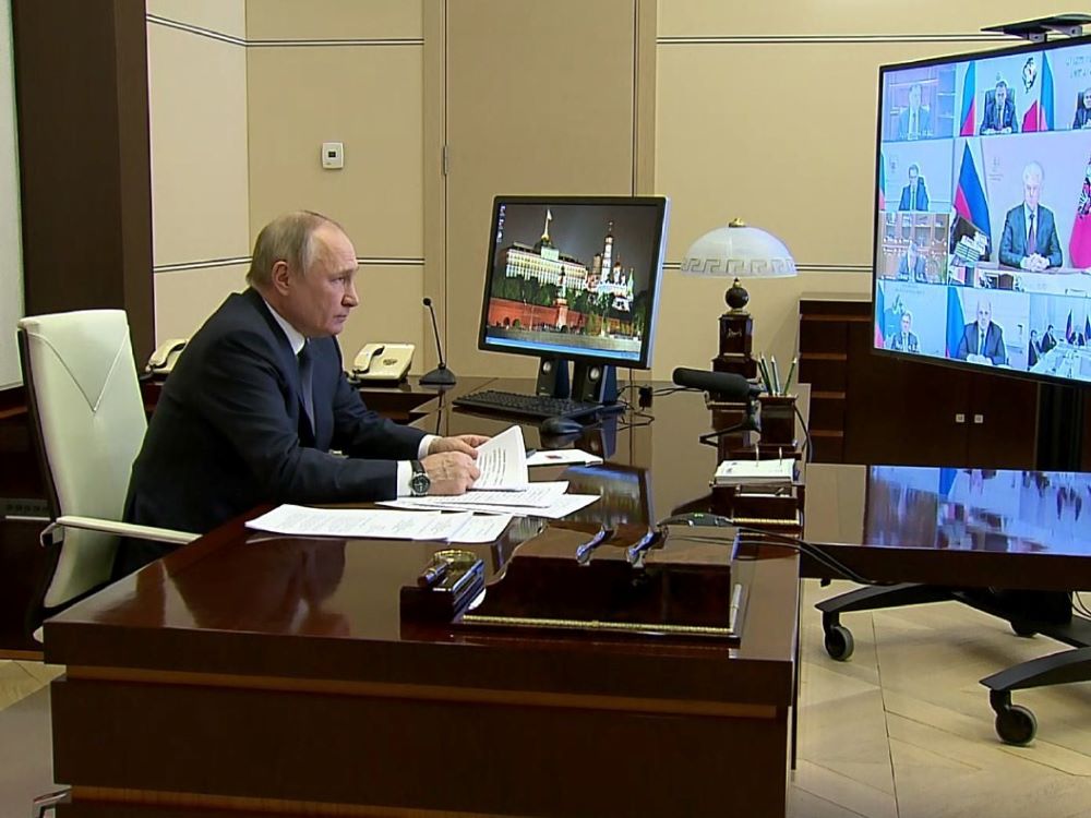 Владимир Путин отметил важность подготовки новых специалистов для инвестпроектов в Бурятии