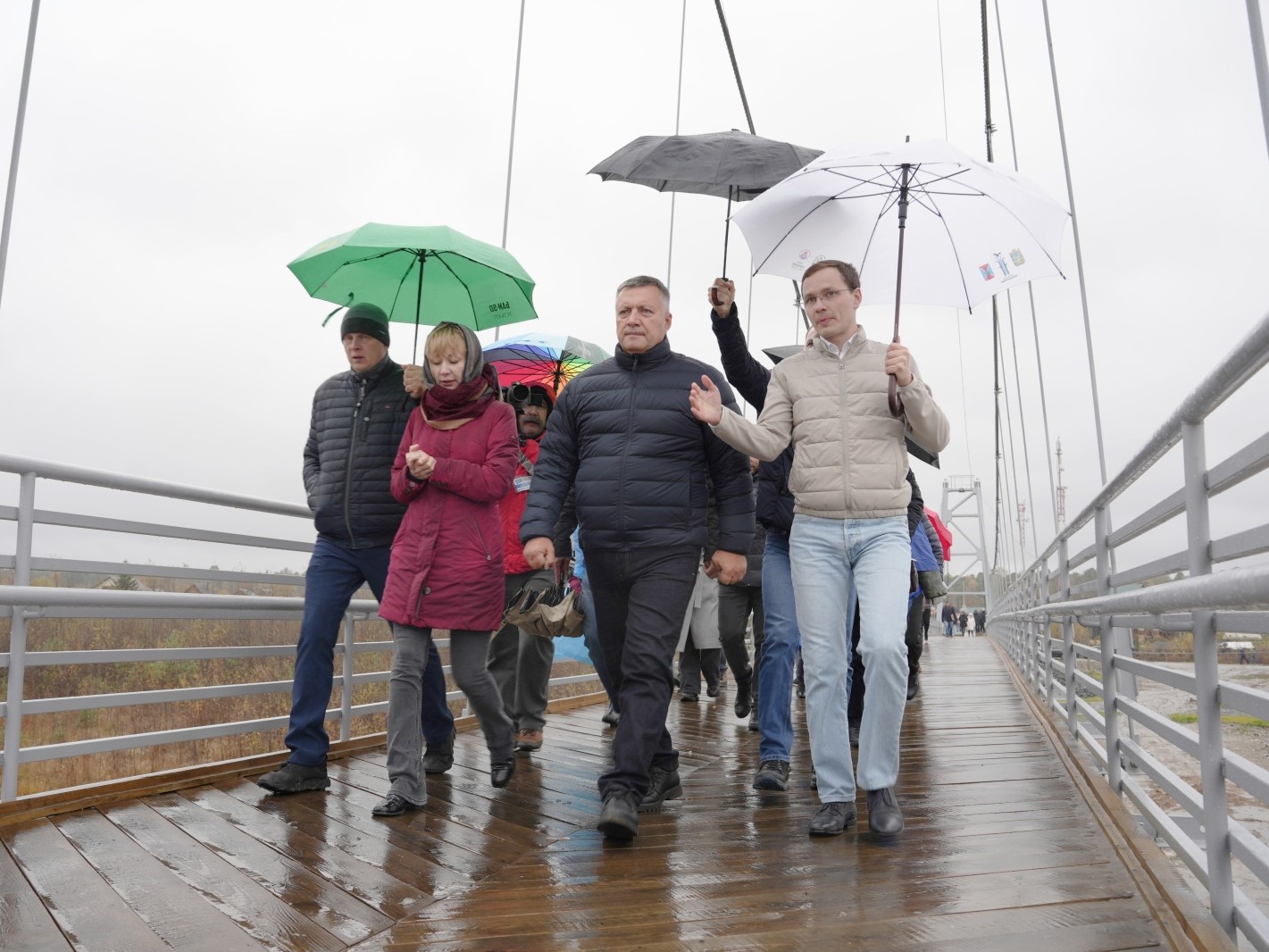 Пешеходный мост через Снежную введен в эксплуатацию